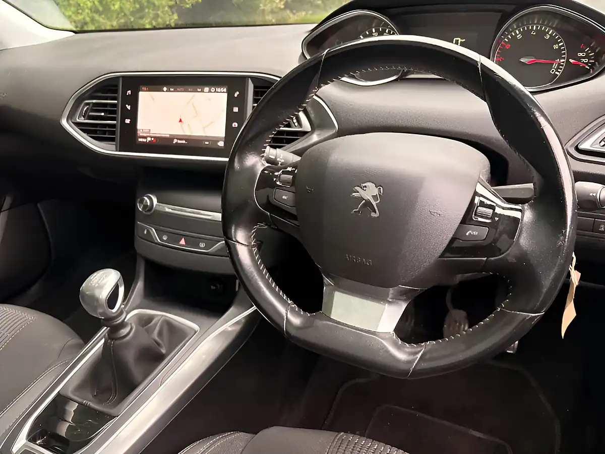 Used 2018 Peugeot 308 Allure Grey - Interior and Exterior details 12