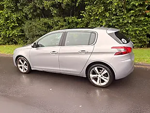 Used 2018 Peugeot 308 Allure Grey - Interior and Exterior details 8