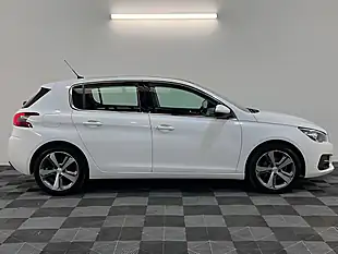 Used 2018 Peugeot 308 Allure White - Interior and Exterior details 2