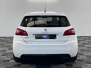 Used 2018 Peugeot 308 Allure White - Interior and Exterior details 5