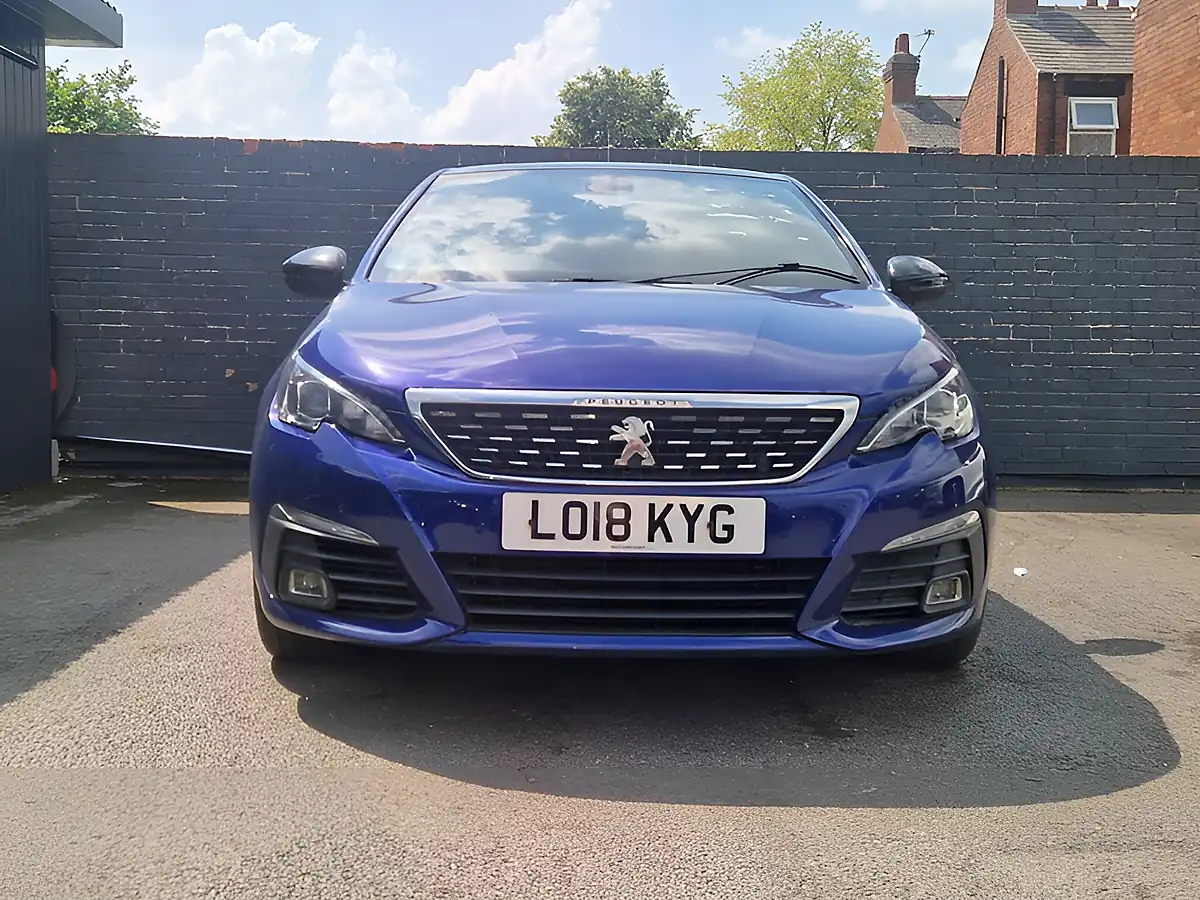 Used 2018 Peugeot 308 GT Line Blue - Interior and Exterior details 11