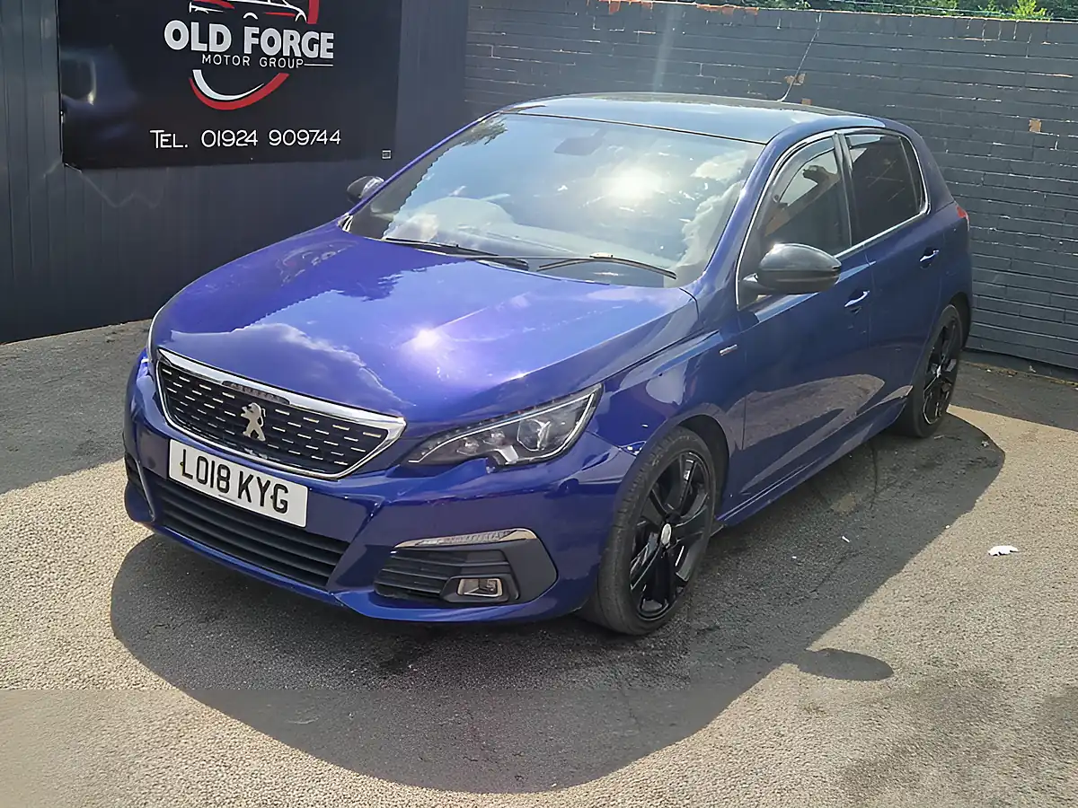Used 2018 Peugeot 308 GT Line Blue - Interior and Exterior details 5