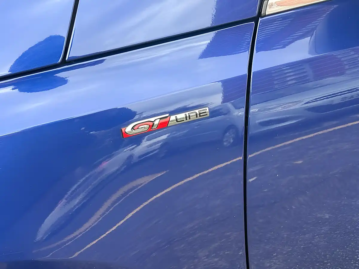 Used 2018 Peugeot 308 GT Line Blue - Interior and Exterior details 10
