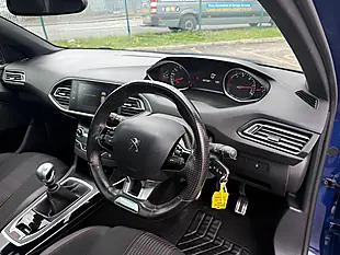 Used 2018 Peugeot 308 GT Line Blue - Interior and Exterior details 11
