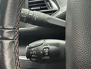 Used 2018 Peugeot 308 GT Line Blue - Interior and Exterior details 16