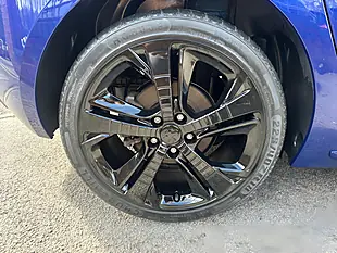 Used 2018 Peugeot 308 GT Line Blue - Interior and Exterior details 18