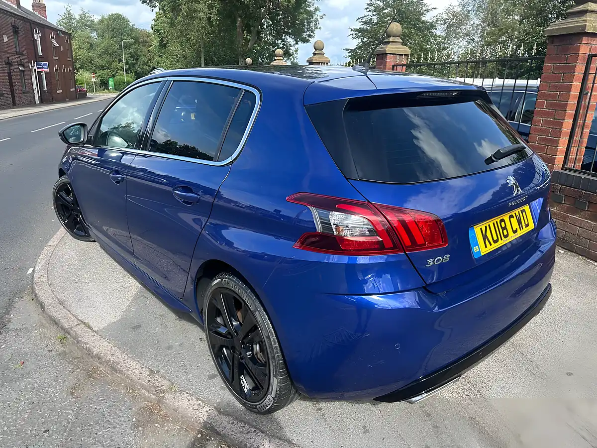 Used 2018 Peugeot 308 GT Line Blue - Interior and Exterior details 4