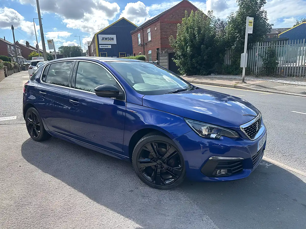Used 2018 Peugeot 308 GT Line Blue - Interior and Exterior details 6