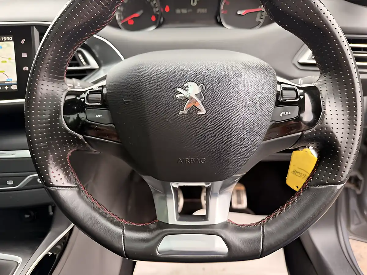 Used 2018 Peugeot 308 GT Line Grey - Interior and Exterior details 19
