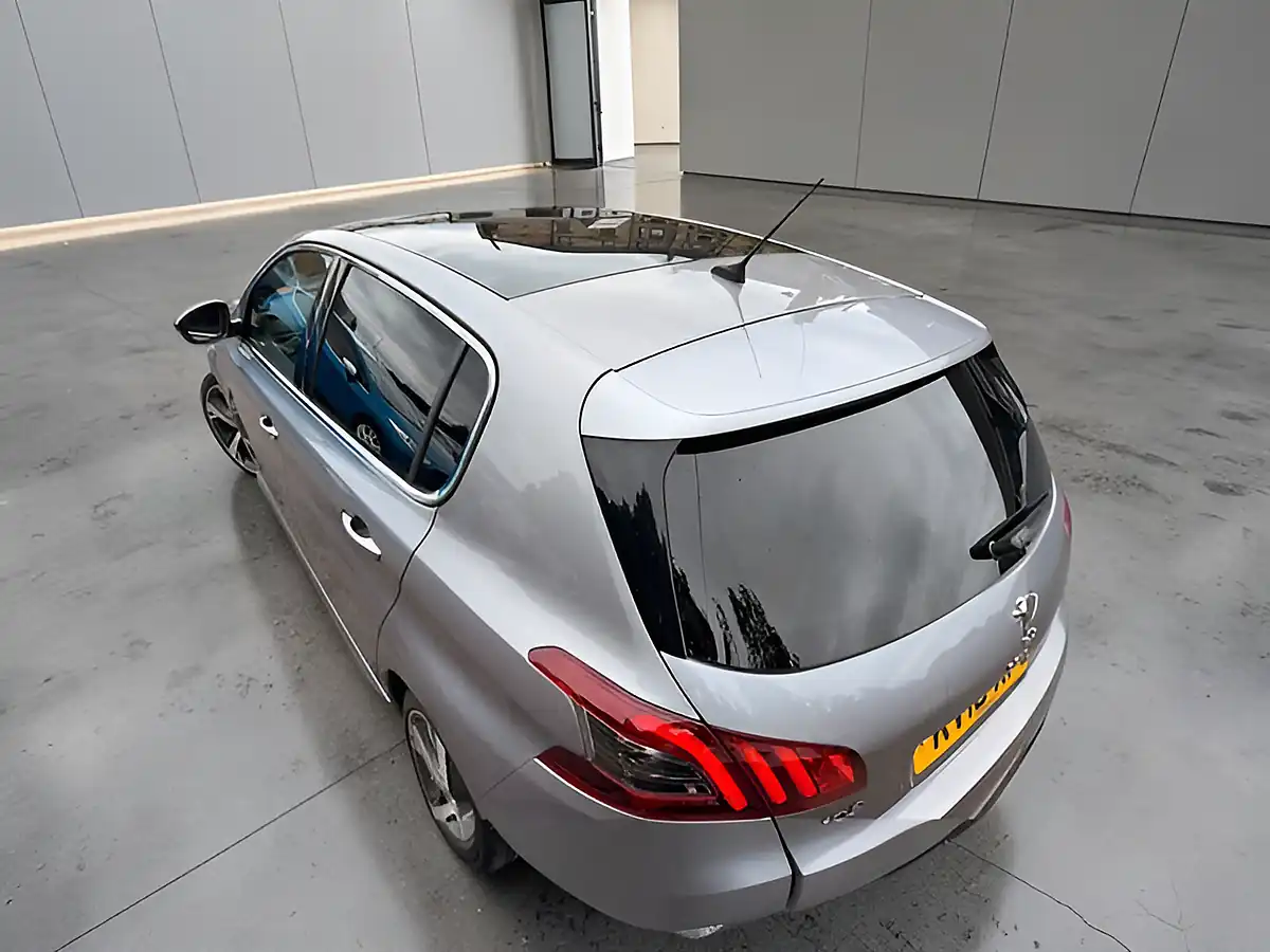 Used 2018 Peugeot 308 GT Line Grey - Interior and Exterior details 7