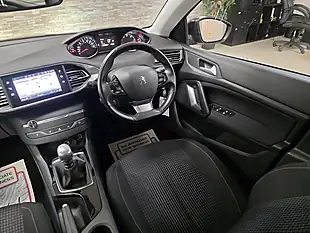 Used 2018 Peugeot 308 Sw Active Blue - Interior and Exterior details 10