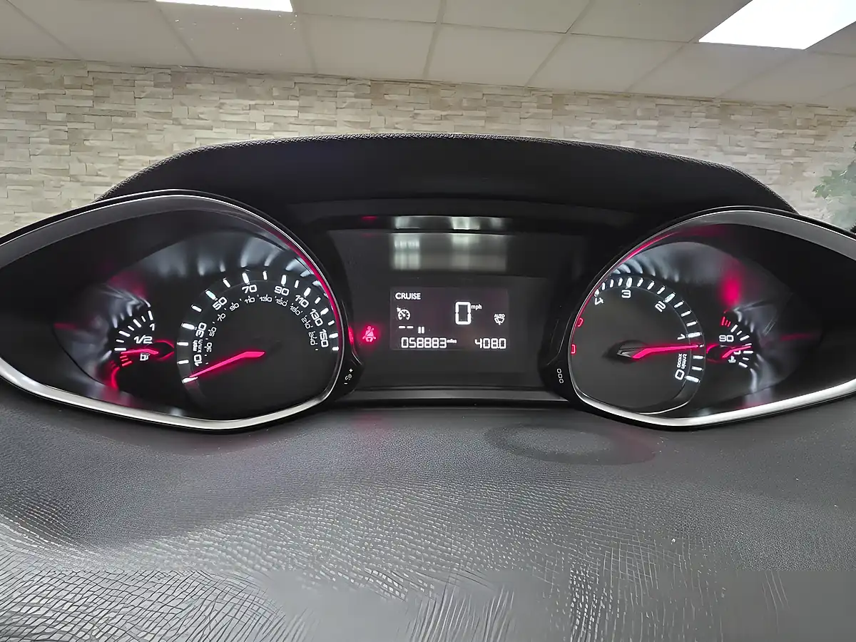 Used 2018 Peugeot 308 Sw Active Blue - Interior and Exterior details 16
