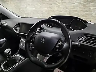 Used 2018 Peugeot 308 Sw Active Blue - Interior and Exterior details 5