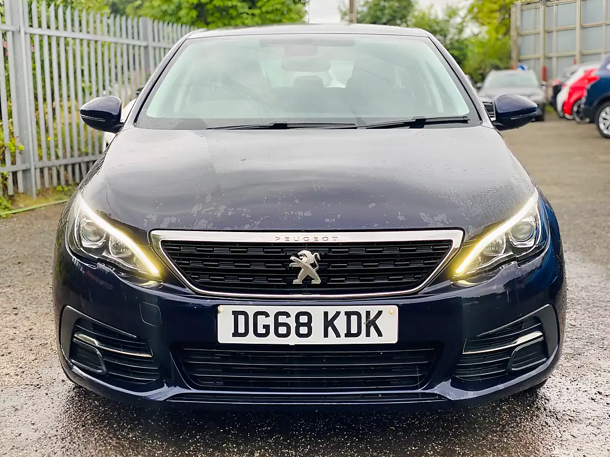 Used 2018 Peugeot 308 Sw Active Blue - Interior and Exterior details 2