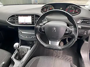 Used 2018 Peugeot 308 Sw Active Blue - Interior and Exterior details 6