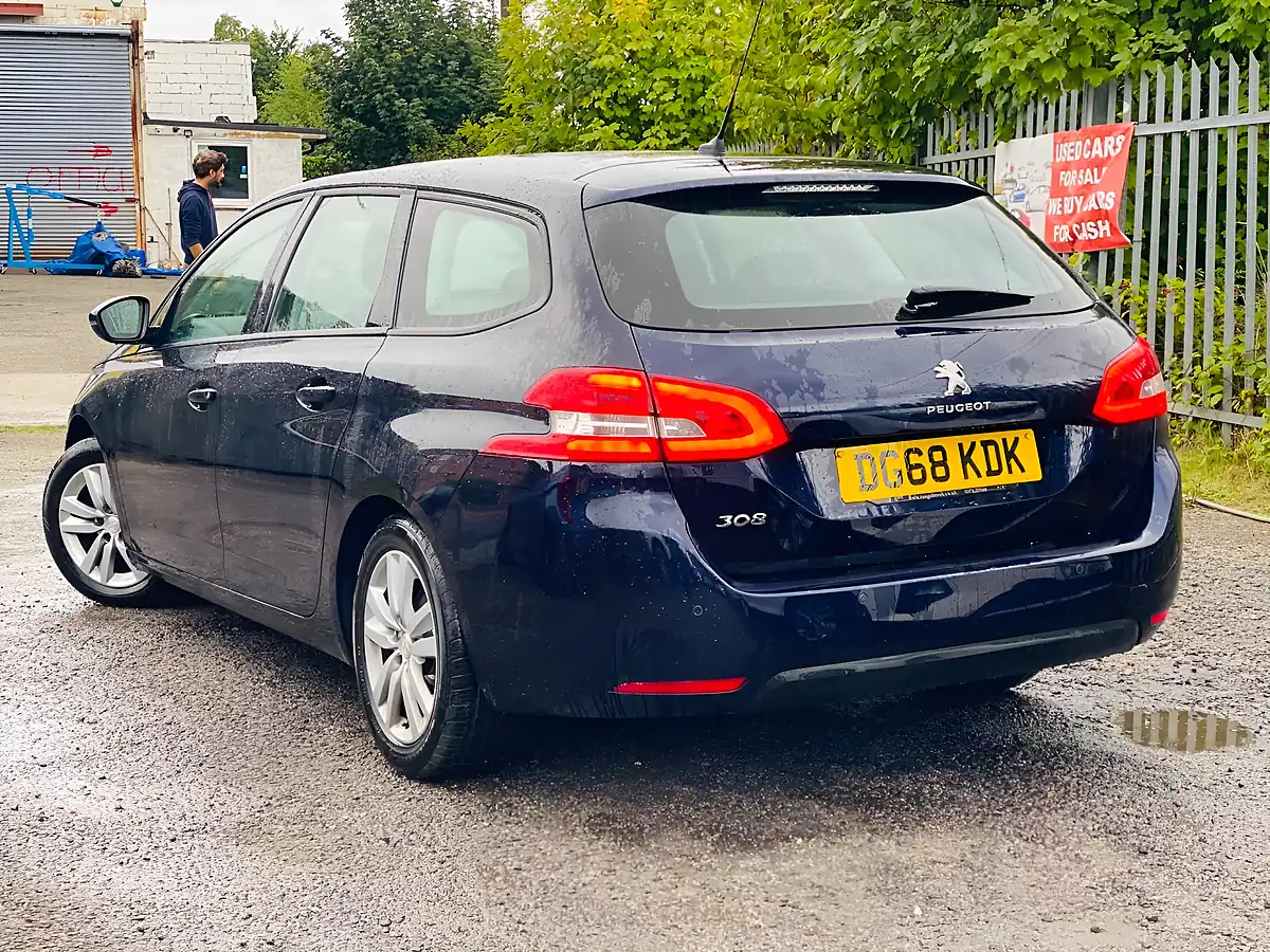 Used 2018 Peugeot 308 Sw Active Blue - Interior and Exterior details 8