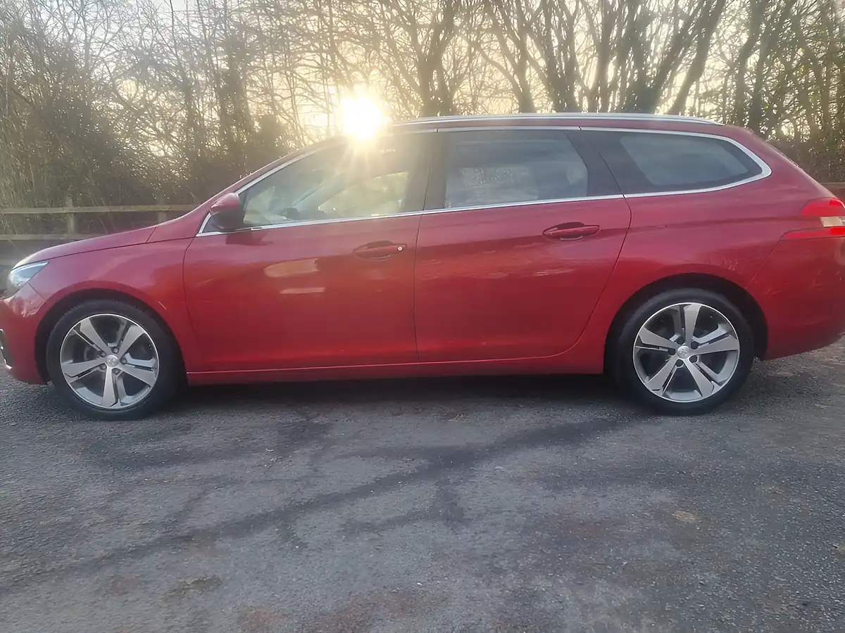 Used 2018 Peugeot 308 Sw Allure Red - Interior and Exterior details 10