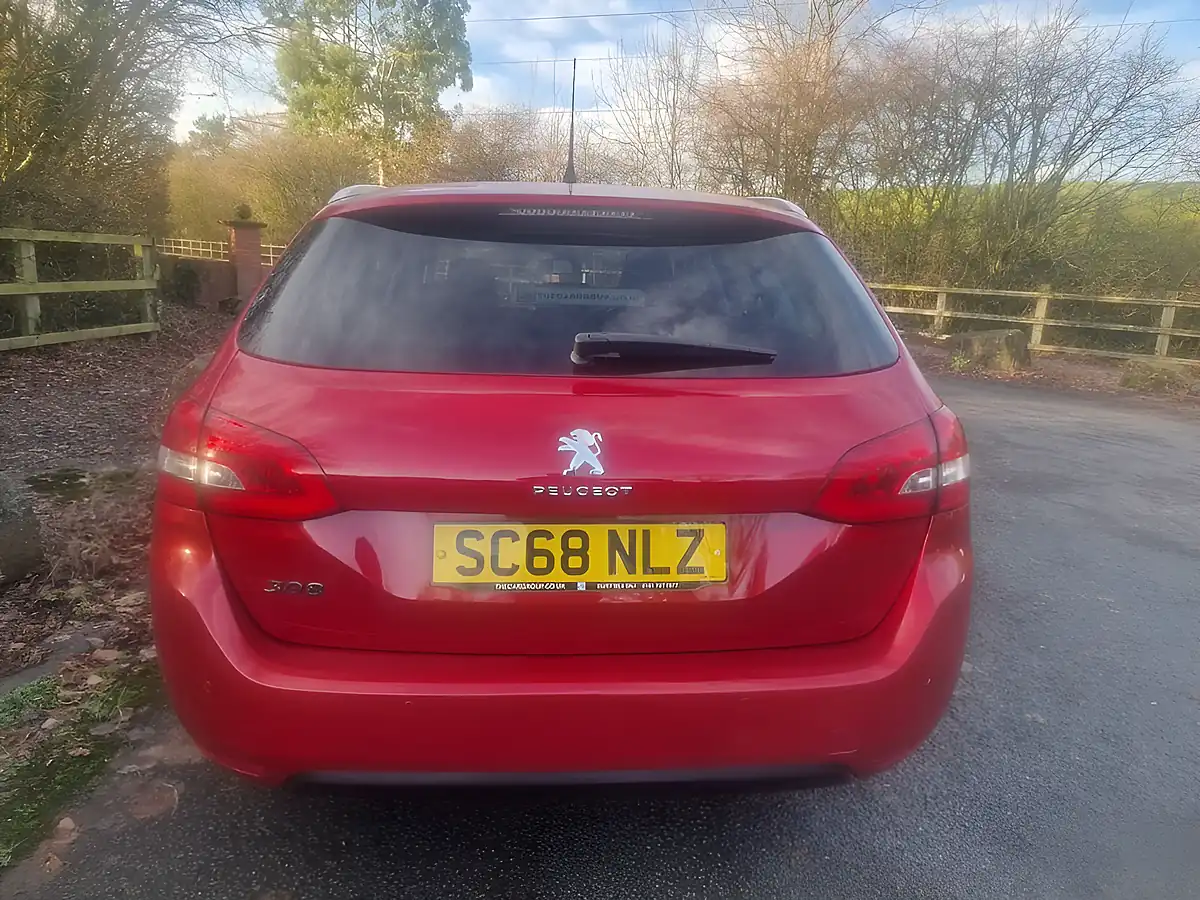 Used 2018 Peugeot 308 Sw Allure Red - Interior and Exterior details 4