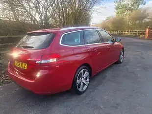 Used 2018 Peugeot 308 Sw Allure Red - Interior and Exterior details 5