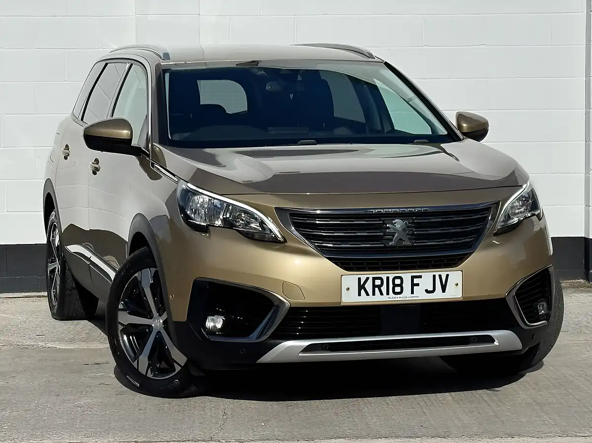 Used 2018 Peugeot 5008 Allure Cairo Gold - Interior and Exterior details 15