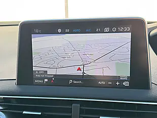 Used 2018 Peugeot 5008 Allure Cairo Gold - Interior and Exterior details 17