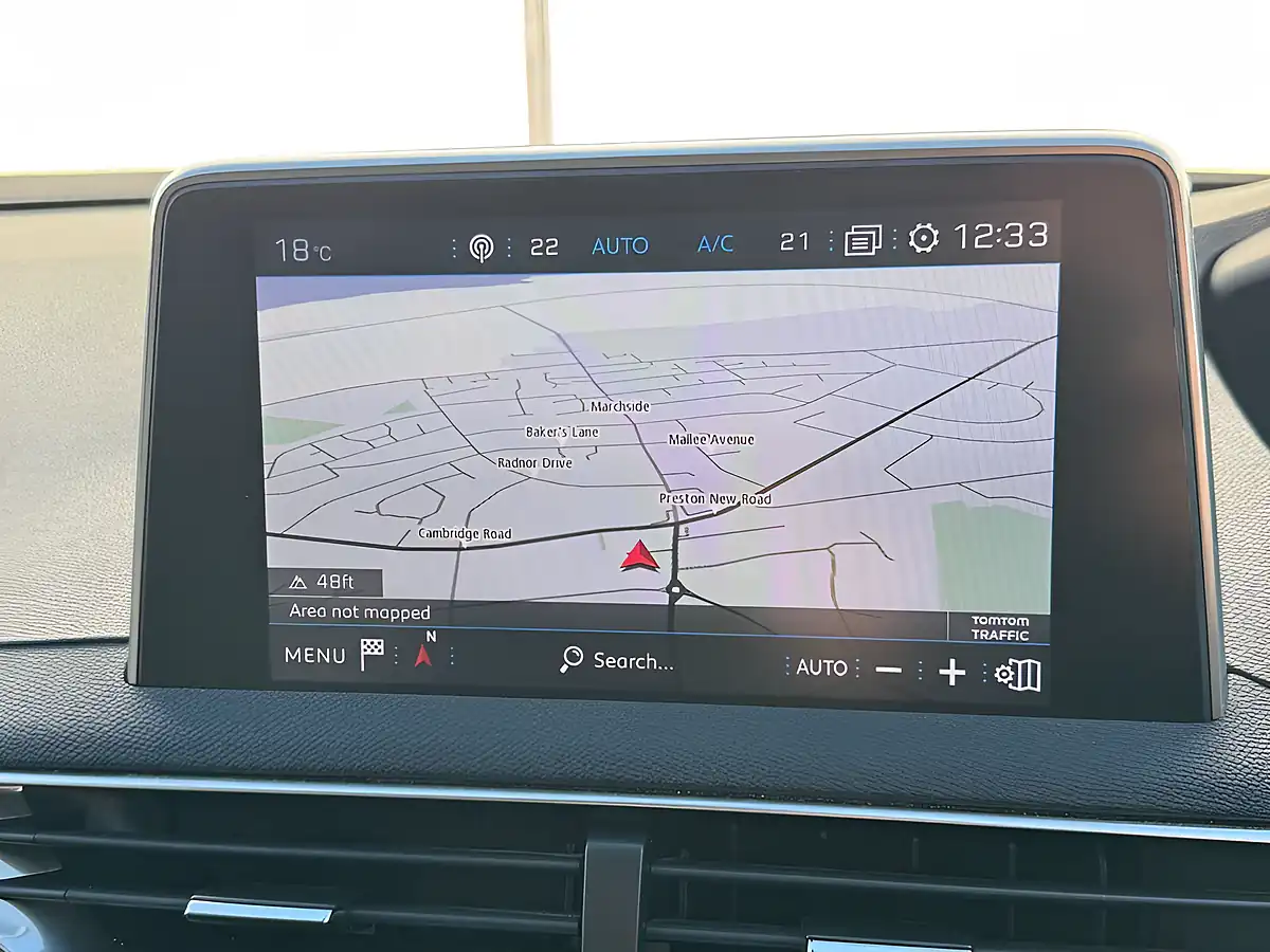 Used 2018 Peugeot 5008 Allure Cairo Gold - Interior and Exterior details 17