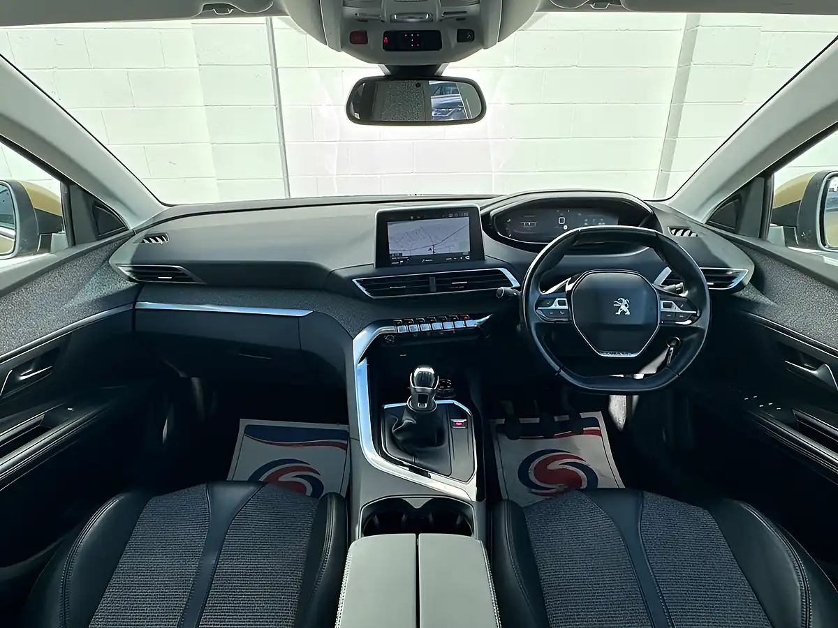 Used 2018 Peugeot 5008 Allure Cairo Gold - Interior and Exterior details 2