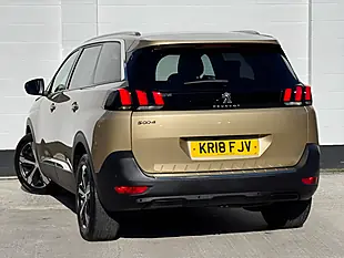 Used 2018 Peugeot 5008 Allure Cairo Gold - Interior and Exterior details 4