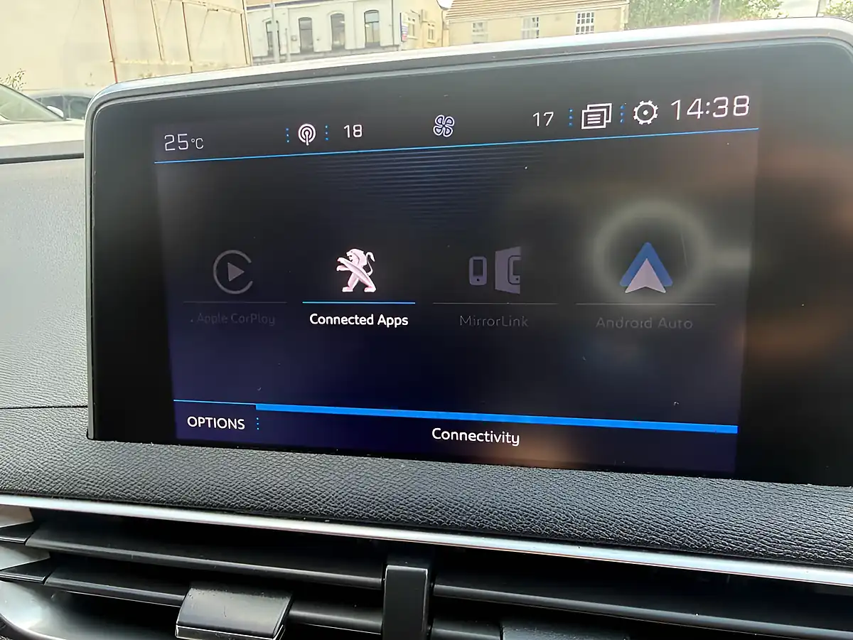 Used 2018 Peugeot 5008 Allure Grey - Interior and Exterior details 16