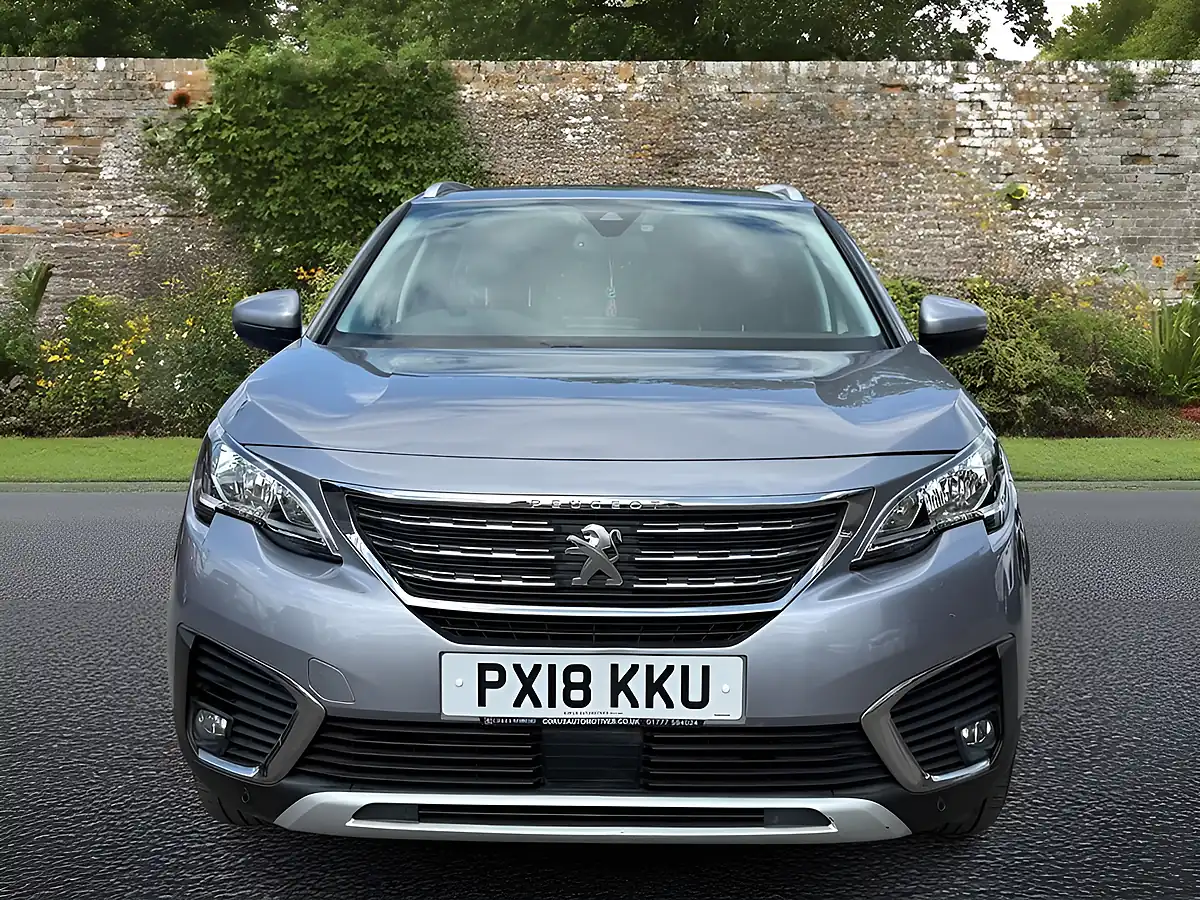 Used 2018 Peugeot 5008 Allure Grey - Interior and Exterior details 3