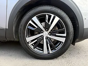 Used 2018 Peugeot 5008 Allure Grey - Interior and Exterior details 9