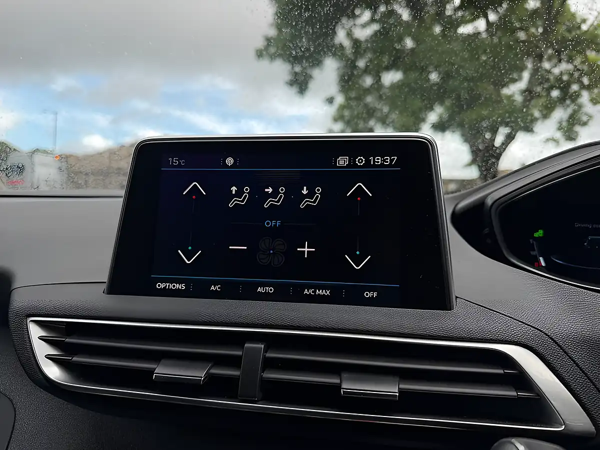 Used 2018 Peugeot 5008 Allure Grey - Interior and Exterior details 14