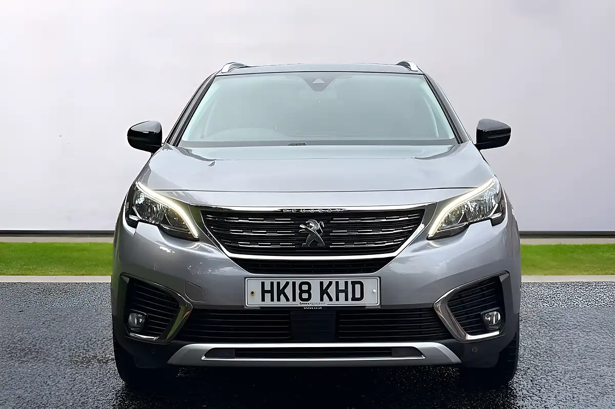 Used 2018 Peugeot 5008 Allure Grey - Interior and Exterior details 3