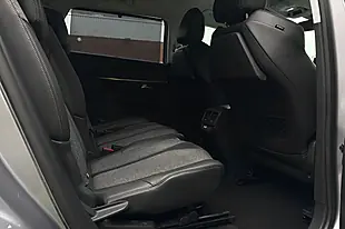 Used 2018 Peugeot 5008 Allure Grey - Interior and Exterior details 8