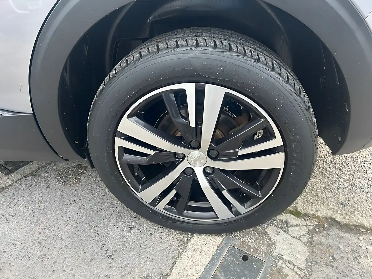 Used 2018 Peugeot 5008 Allure Grey - Interior and Exterior details 19