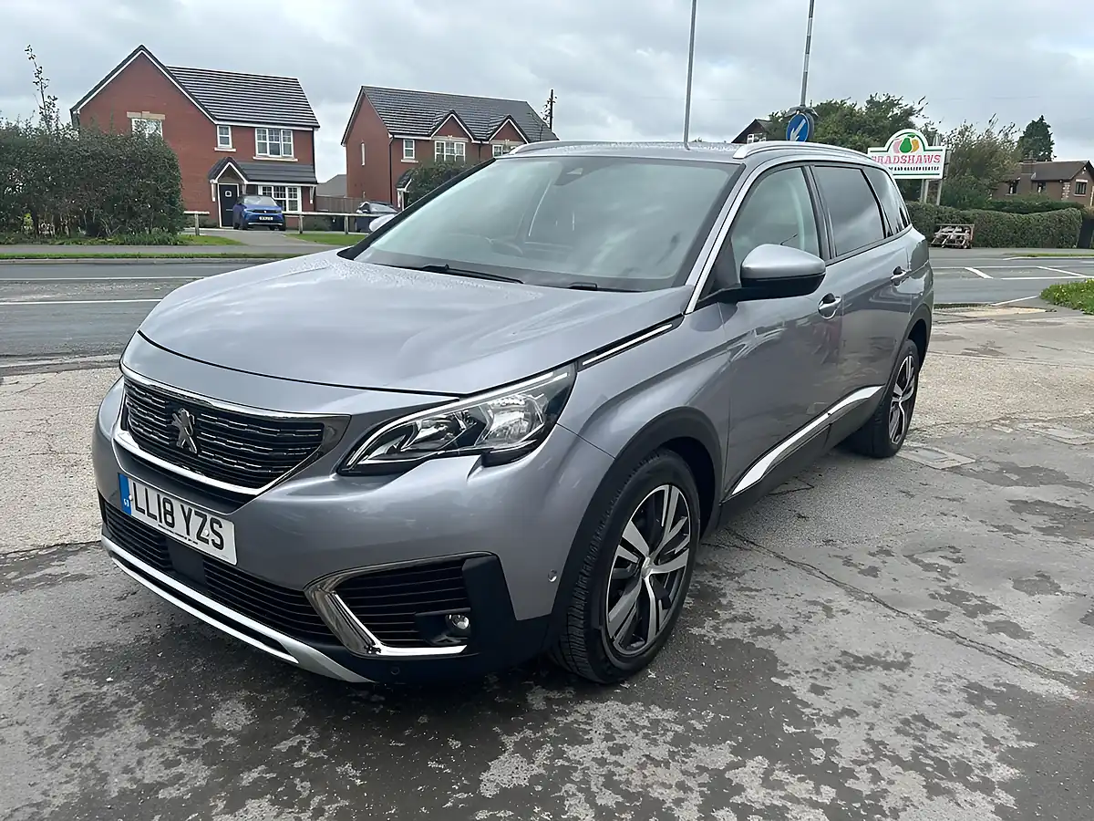 Used 2018 Peugeot 5008 Allure Grey - Interior and Exterior details 20