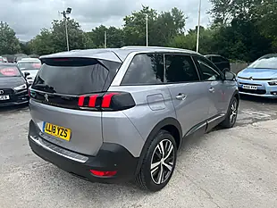 Used 2018 Peugeot 5008 Allure Grey - Interior and Exterior details 3