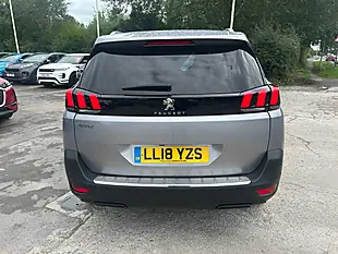 Used 2018 Peugeot 5008 Allure Grey - Interior and Exterior details 4