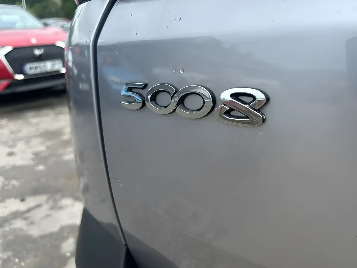 Used 2018 Peugeot 5008 Allure Grey - Interior and Exterior details 5