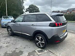 Used 2018 Peugeot 5008 Allure Grey - Interior and Exterior details 9