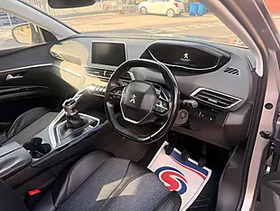 Used 2018 Peugeot 5008 Allure Grey - Interior and Exterior details 16
