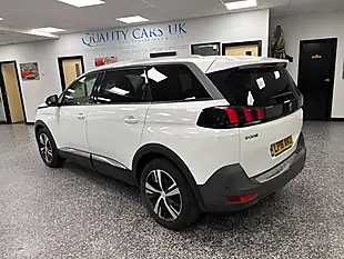 Used 2018 Peugeot 5008 Allure White - Interior and Exterior details 13