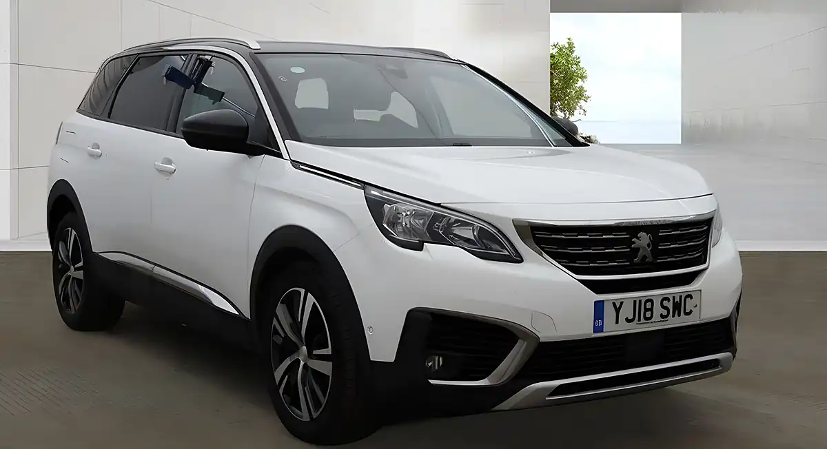 Used 2018 Peugeot 5008 Allure White - Interior and Exterior details 2