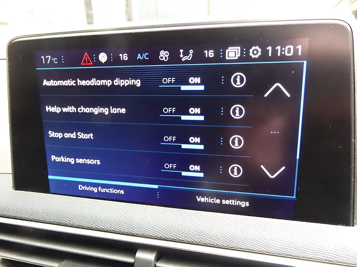 Used 2018 Peugeot 5008 GT Line Grey - Interior and Exterior details 20