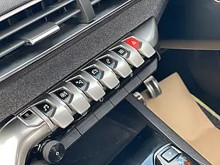 Used 2018 Peugeot 5008 GT Line Grey - Interior and Exterior details 14