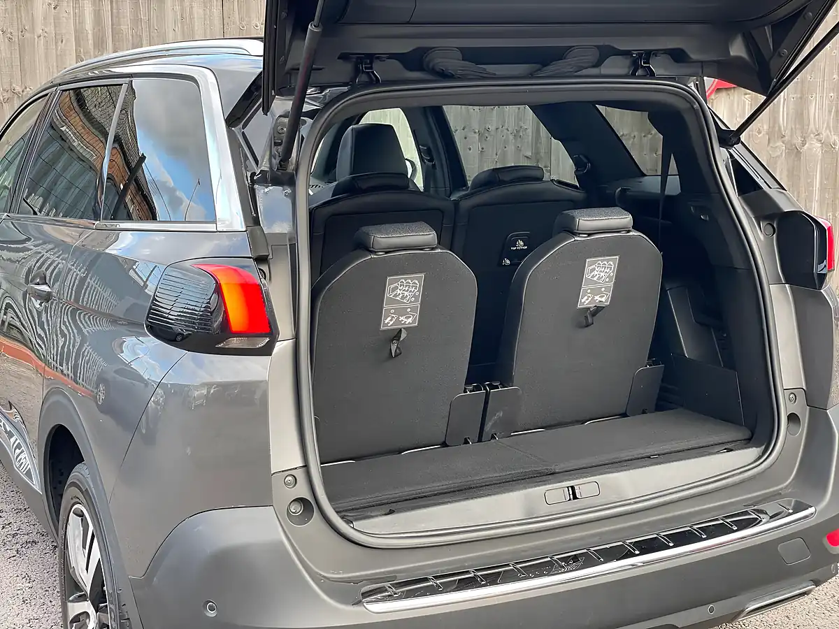 Used 2018 Peugeot 5008 GT Line Grey - Interior and Exterior details 6