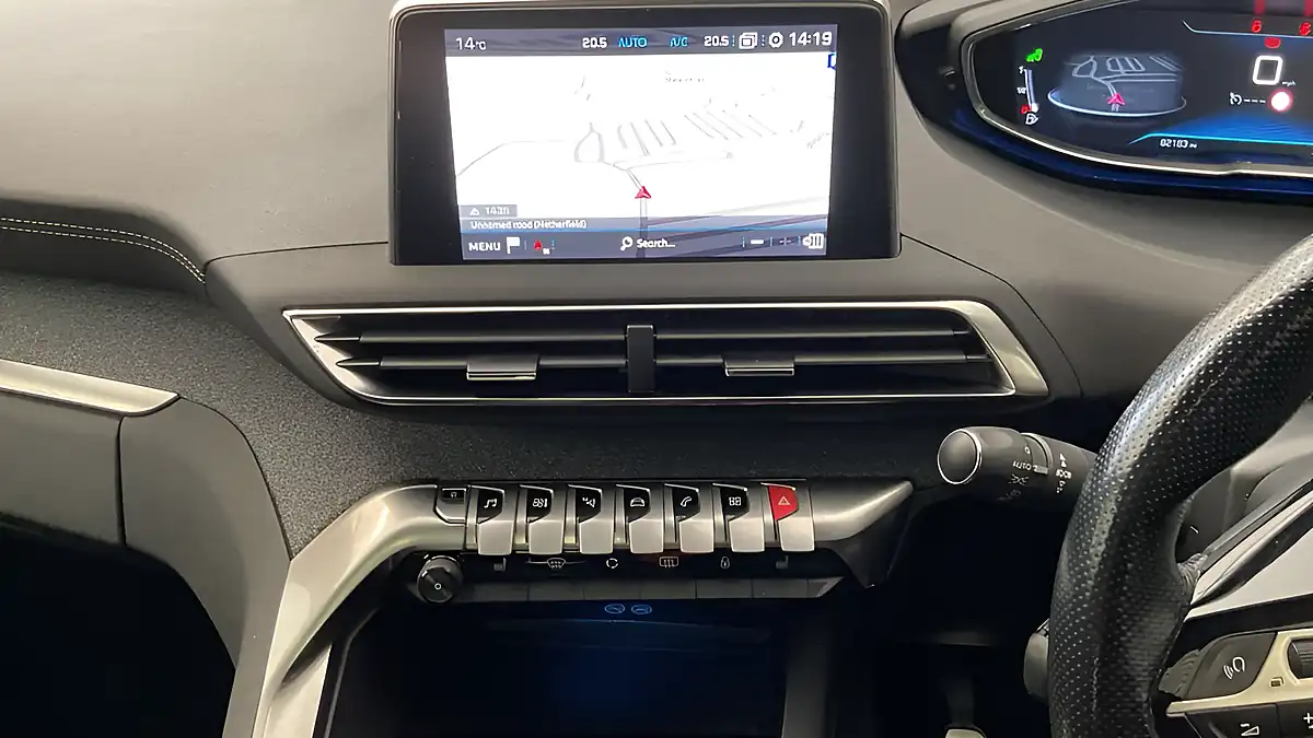 Used 2018 Peugeot 5008 GT Line Premium Grey - Interior and Exterior details 16