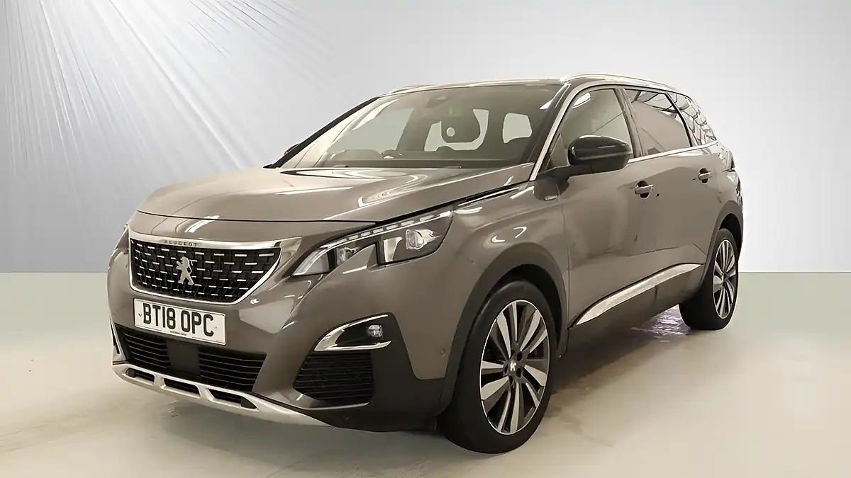 Used 2018 Peugeot 5008 GT Line Premium Grey - Interior and Exterior details 4