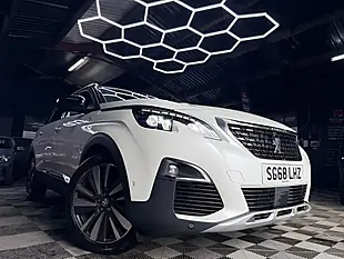 Used 2018 Peugeot 5008 GT Line Premium White - Interior and Exterior details 2
