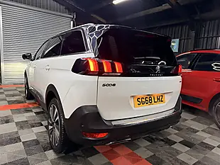 Used 2018 Peugeot 5008 GT Line Premium White - Interior and Exterior details 8